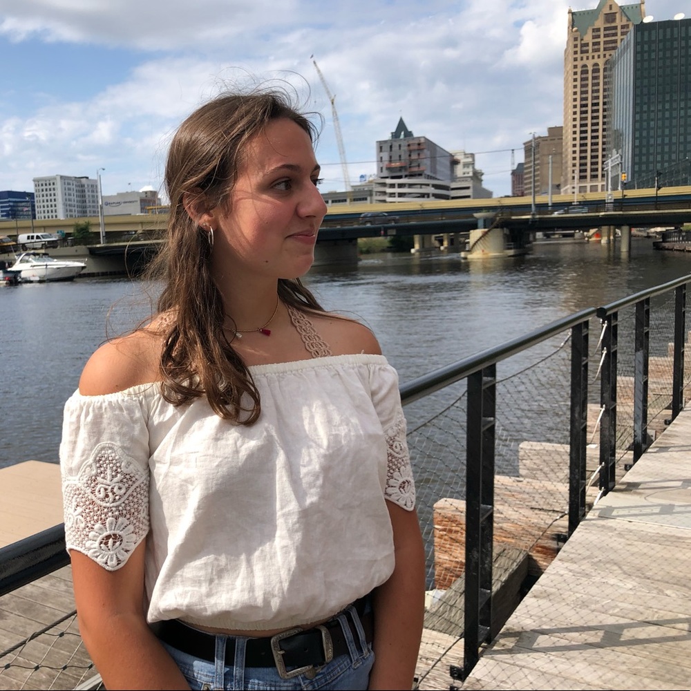 Meet your Posher, Allie